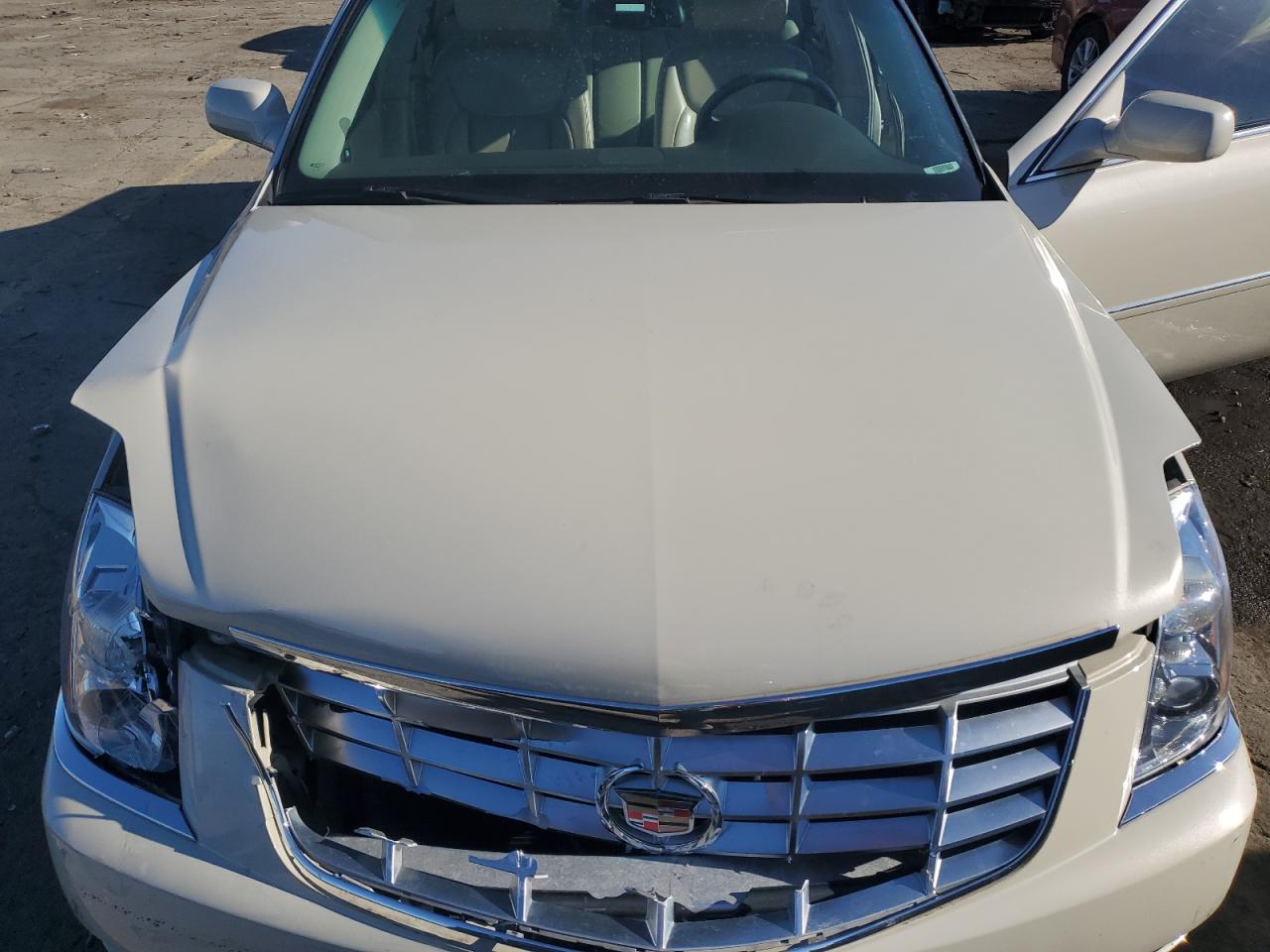 2011 Cadillac Dts VIN: 1G6KA5E6XBU104106 Lot: 92913065