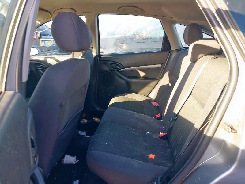 2004 FORD FOCUS ZETEC AUTO 