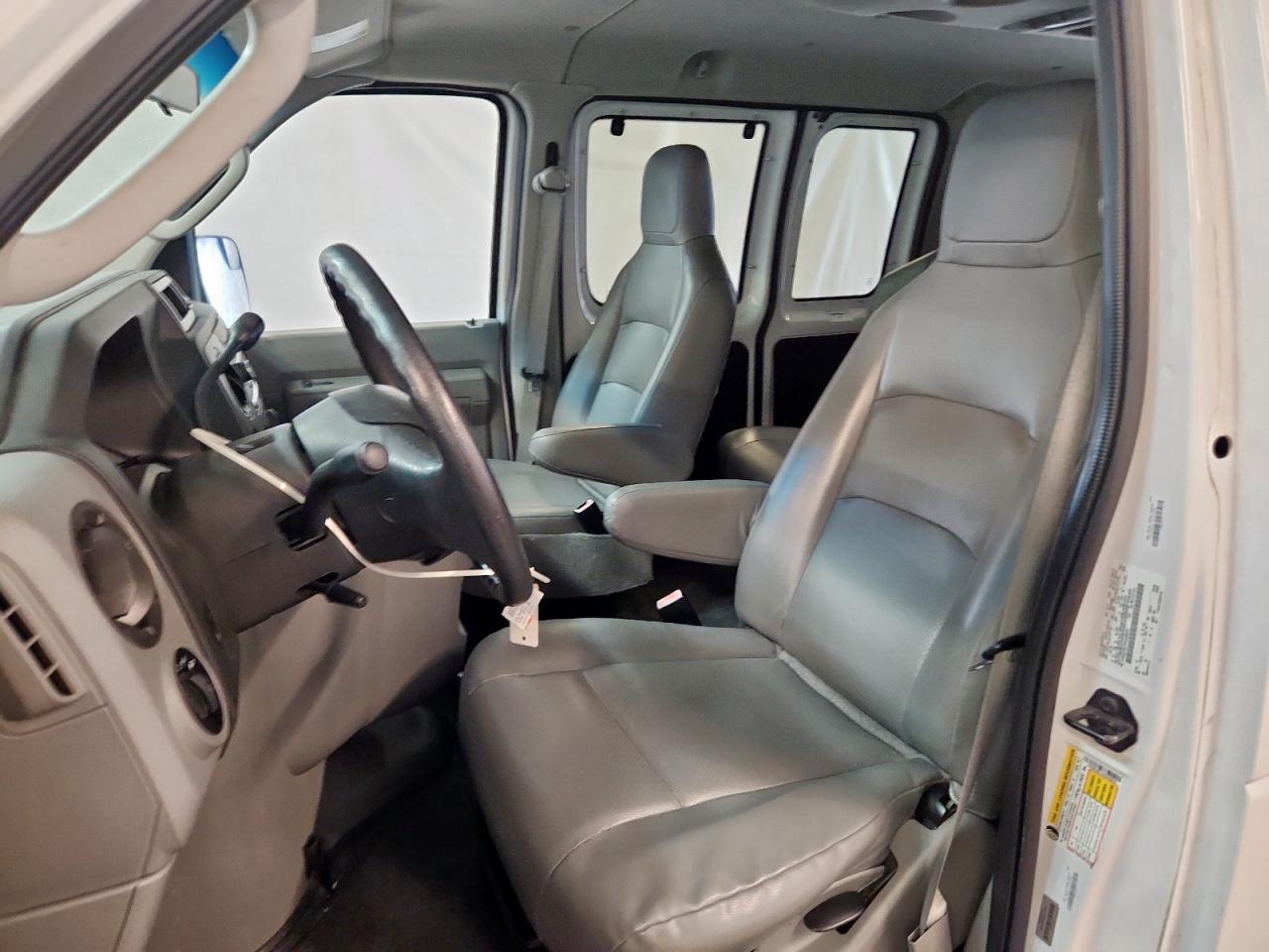 2013 Ford Econoline E350 Super Duty Wagon VIN: 1FBNE3BL7DDA48842 Lot: 92715975