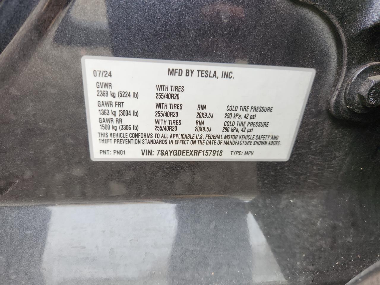 2024 Tesla Model Y VIN: 7SAYGDEEXRF157918 Lot: 92882345