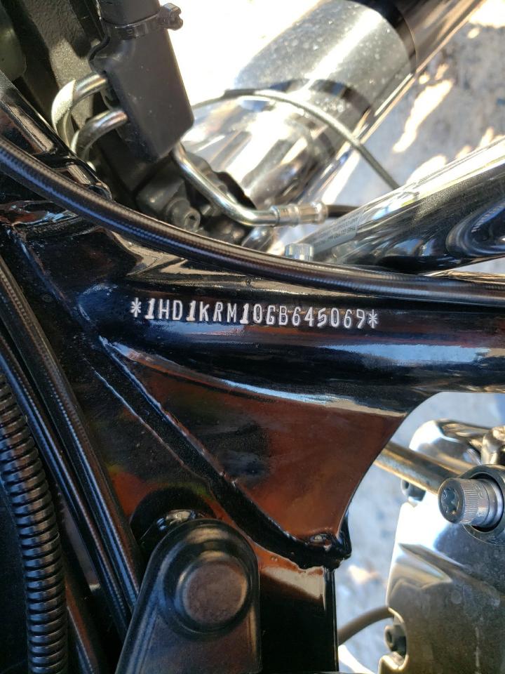 2016 Harley-Davidson Flhxs Street Glide Special VIN: 1HD1KRM10GB645069 Lot: 92505375