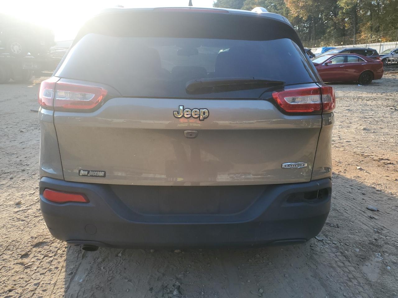 2018 Jeep Cherokee Latitude VIN: 1C4PJLCB7JD596616 Lot: 91469695