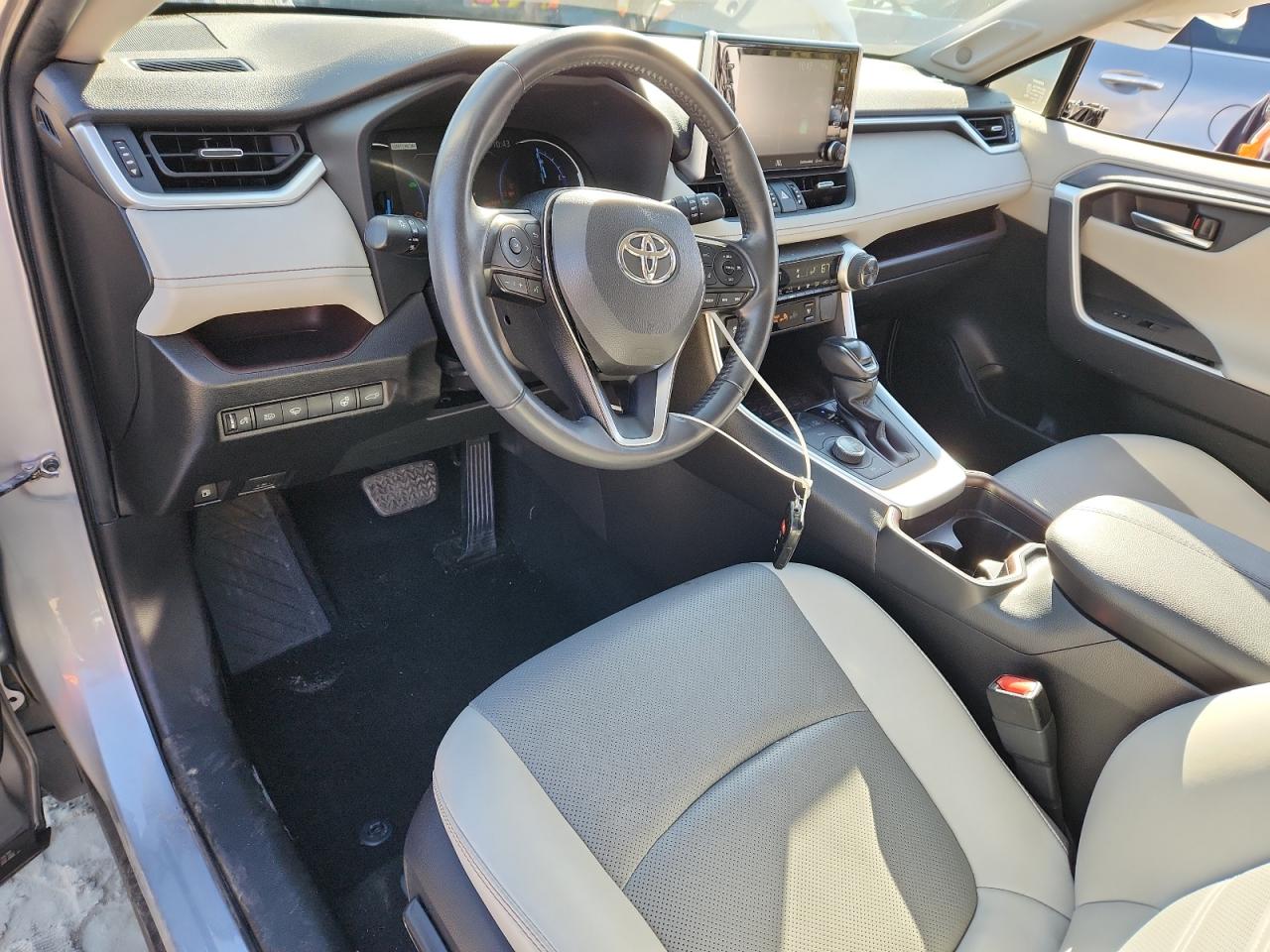 2020 Toyota Rav4 Limited VIN: JTMDWRFV4LD049335 Lot: 92330945