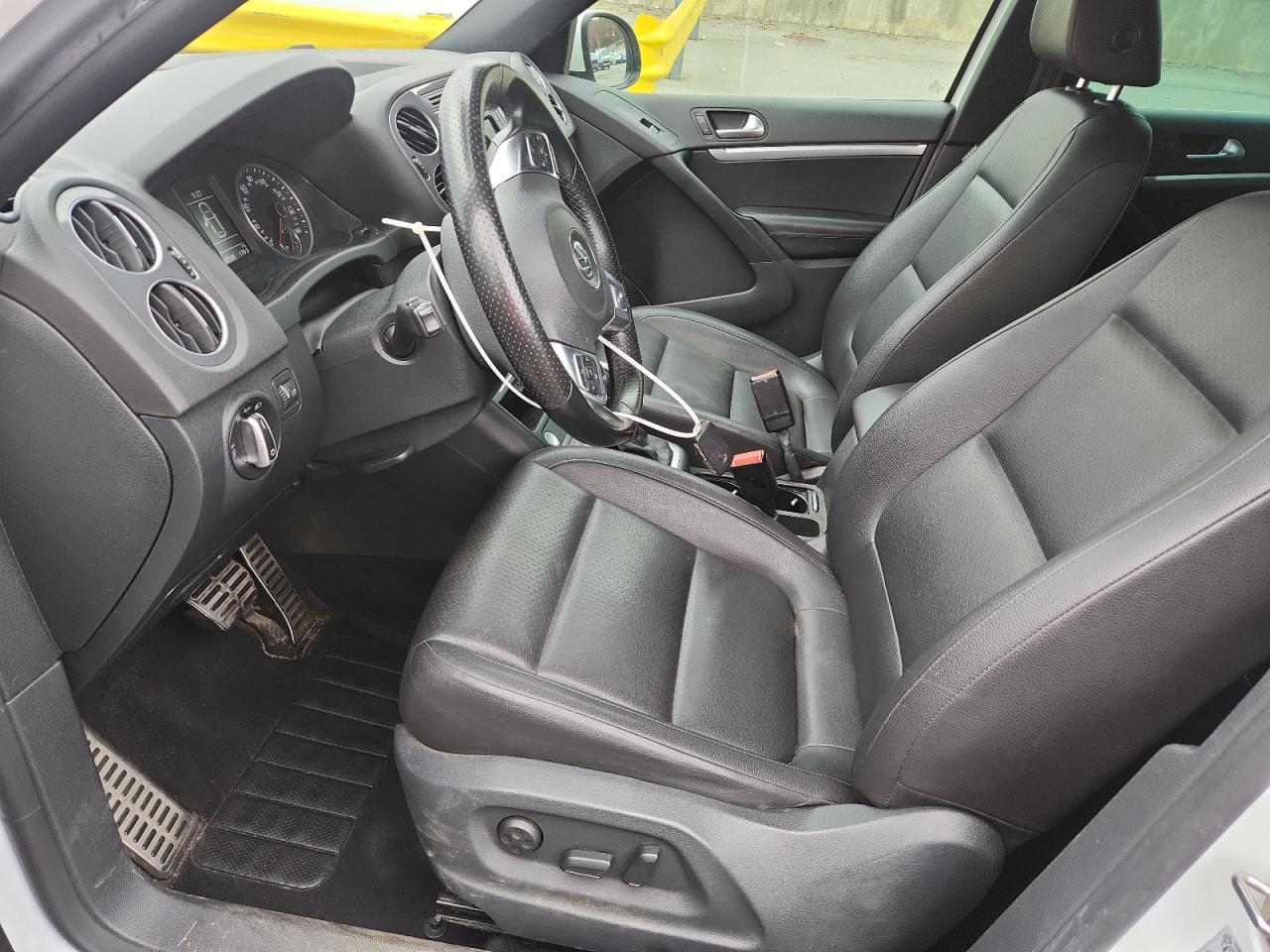 2016 Volkswagen Tiguan S VIN: WVGAV7AX2GW606879 Lot: 91897285