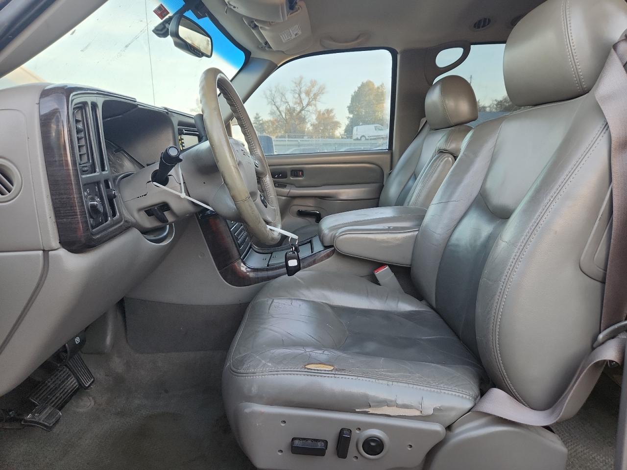 2004 GMC Yukon Denali VIN: 1GKEK63U24J155574 Lot: 92250985