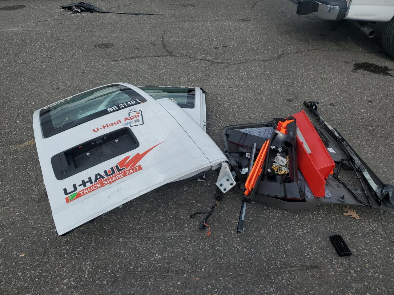 2024 Chevrolet Express G2500 VIN: 1GCWGAFP9R1217523 Lot: 91939175