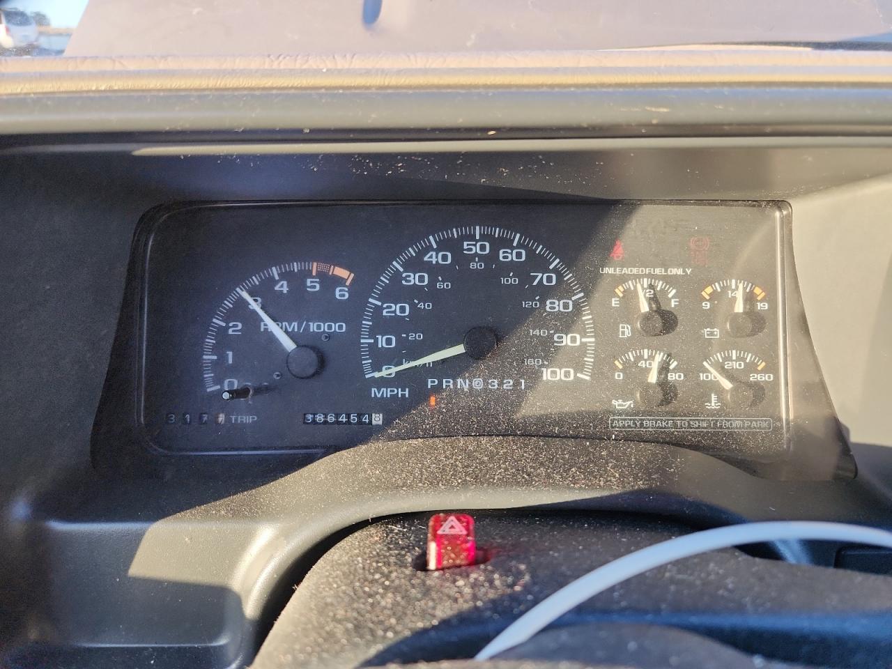 1996 Chevrolet Gmt-400 K1500 VIN: 2GCEK19R5T1111160 Lot: 92922815