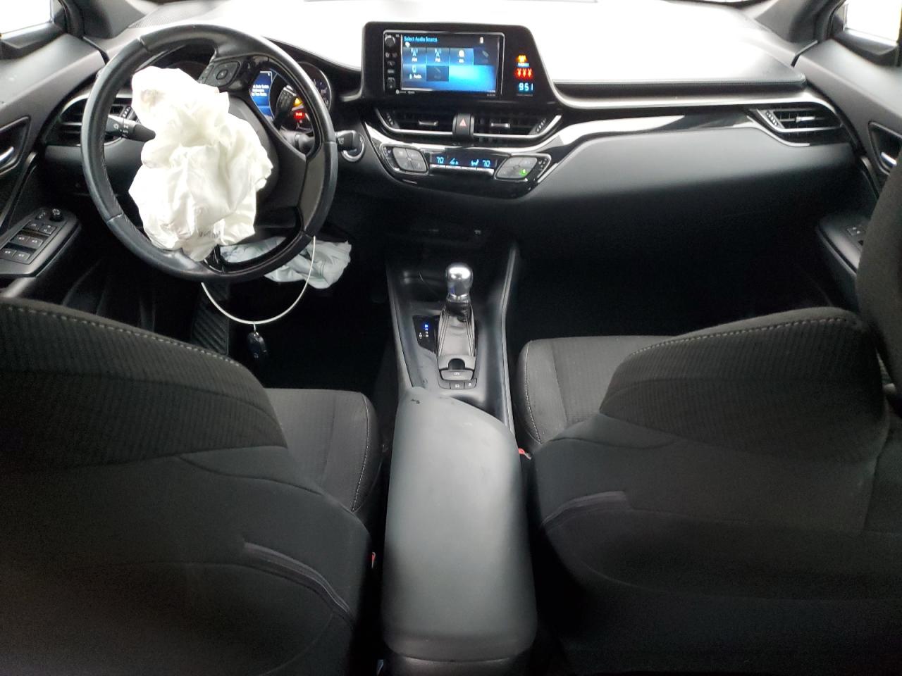 2018 Toyota C-Hr Xle VIN: NMTKHMBX8JR060933 Lot: 93279335