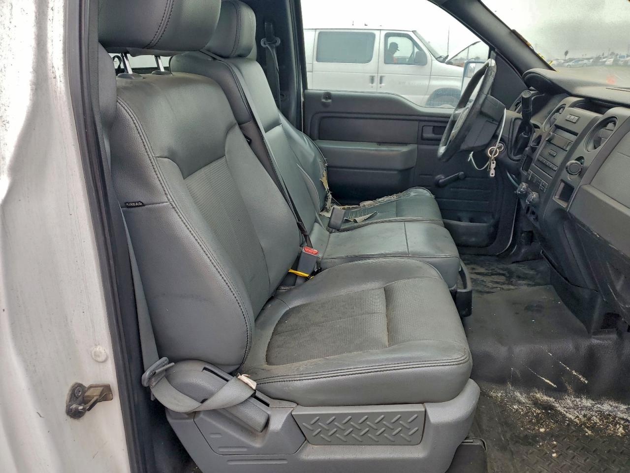 2011 Ford F150 VIN: 1FTMF1CM5BKD38196 Lot: 93116675