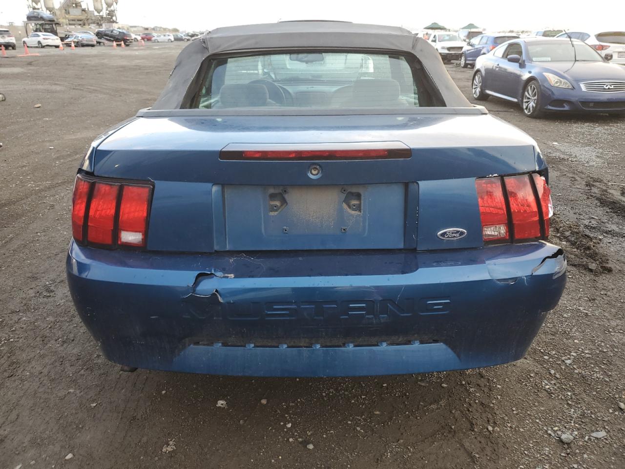2000 Ford Mustang VIN: 1FAFP4443YF239454 Lot: 92201135