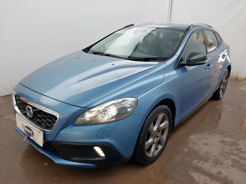 2015 VOLVO V40 D2 [120] CROSS COUNTRY LUX 5DR for sale at Copart WESTBURY
