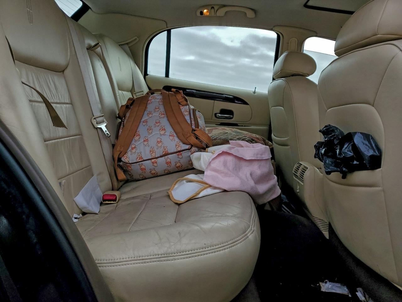 1998 Lincoln Town Car Signature VIN: 1LNFM82WXWY658820 Lot: 94056665