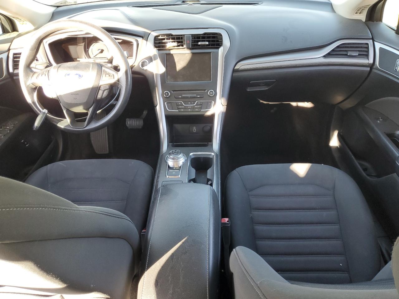 2017 Ford Fusion Se Hybrid VIN: 3FA6P0LU3HR275416 Lot: 92930455