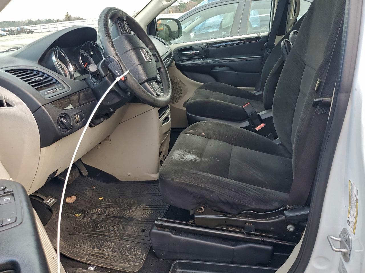 2015 Dodge Grand Caravan Se VIN: 2C4RDGBG2FR593289 Lot: 92343555