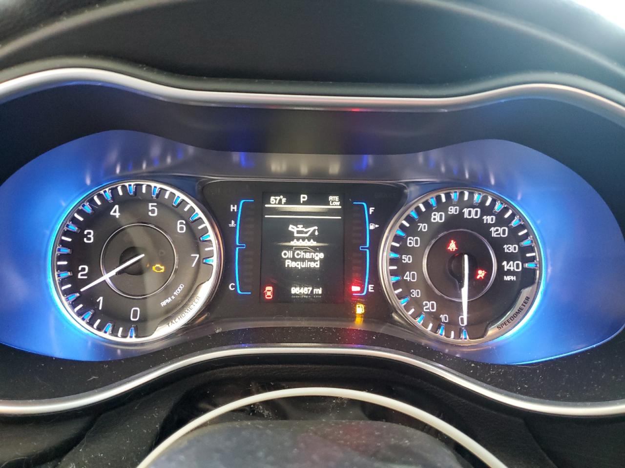 2016 Chrysler 200 Limited VIN: 1C3CCCAB0GN144073 Lot: 90703255