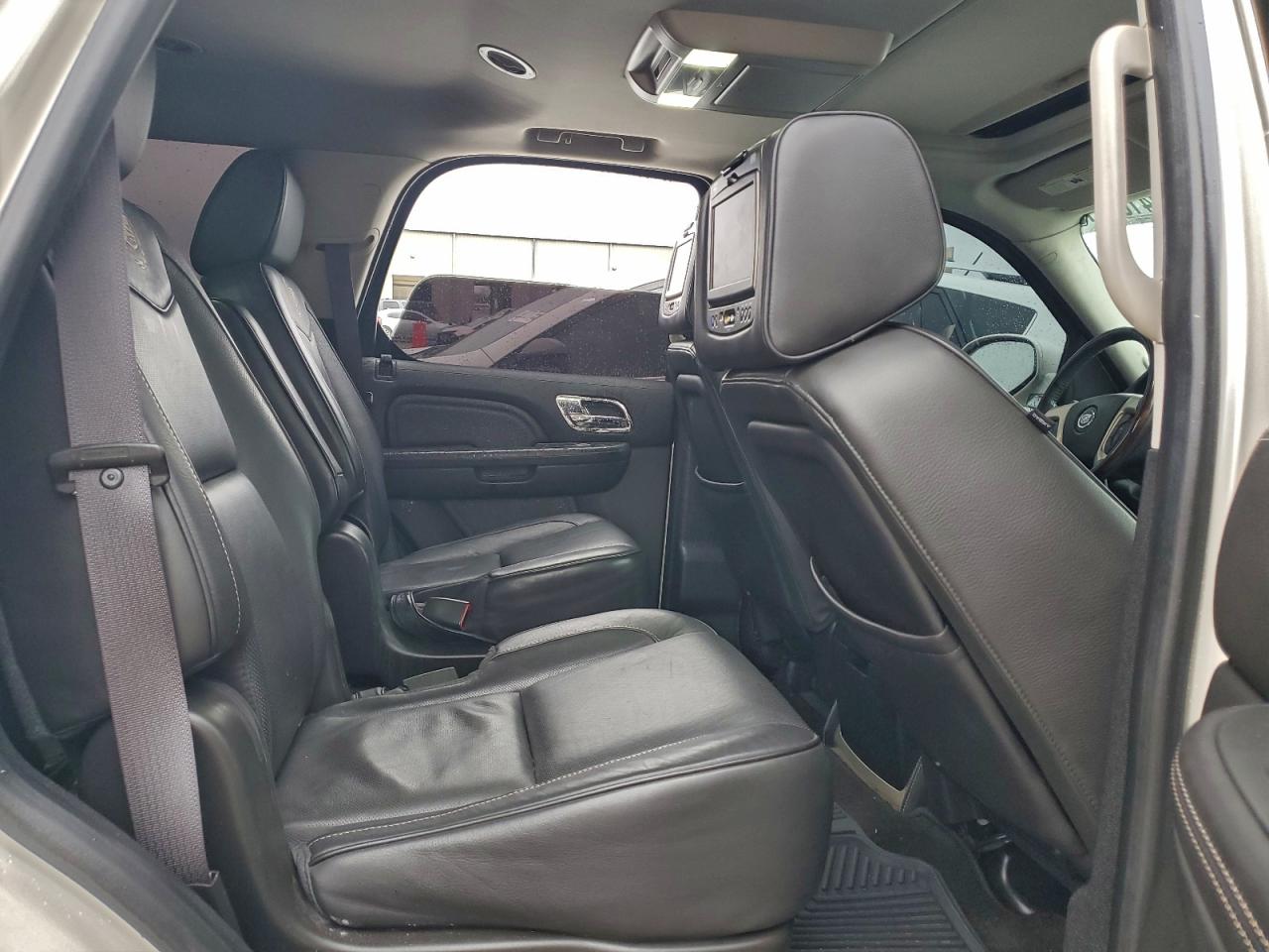 2013 Cadillac Escalade Platinum VIN: 1GYS4DEF1DR27821A Lot: 94108915