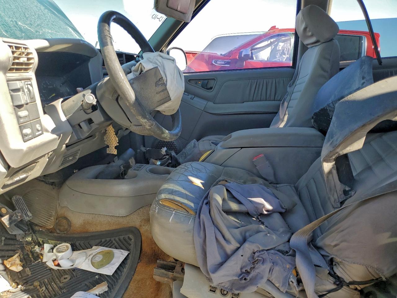 1996 Chevrolet Blazer VIN: 1GNDT13W5T2114199 Lot: 92093155