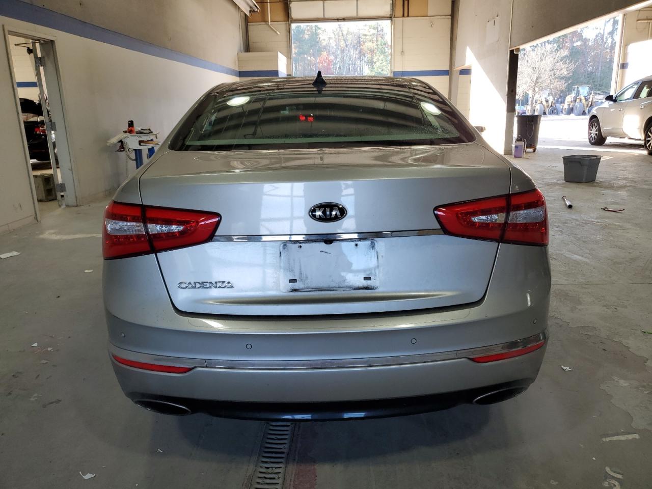 2015 Kia Cadenza Premium VIN: KNALN4D72F5187859 Lot: 93284745
