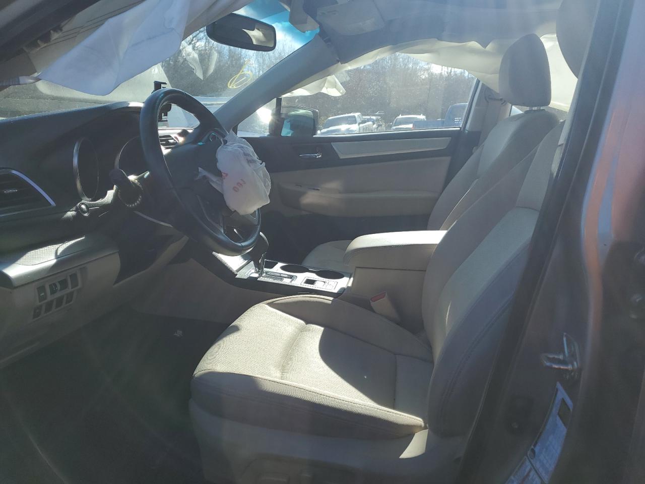 2015 Subaru Legacy 2.5I Premium VIN: 4S3BNAD68F3015075 Lot: 92127175