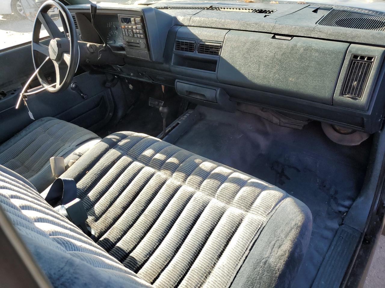 1992 Chevrolet Gmt-400 K2500 VIN: 1GCGK24KXNE218585 Lot: 91793495