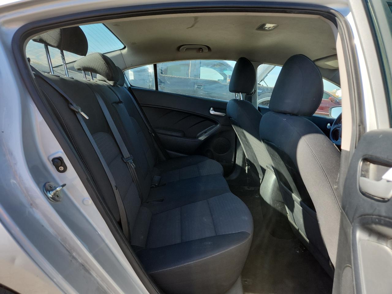 2018 Kia Forte Lx VIN: 3KPFL4A72JE239854 Lot: 92313485