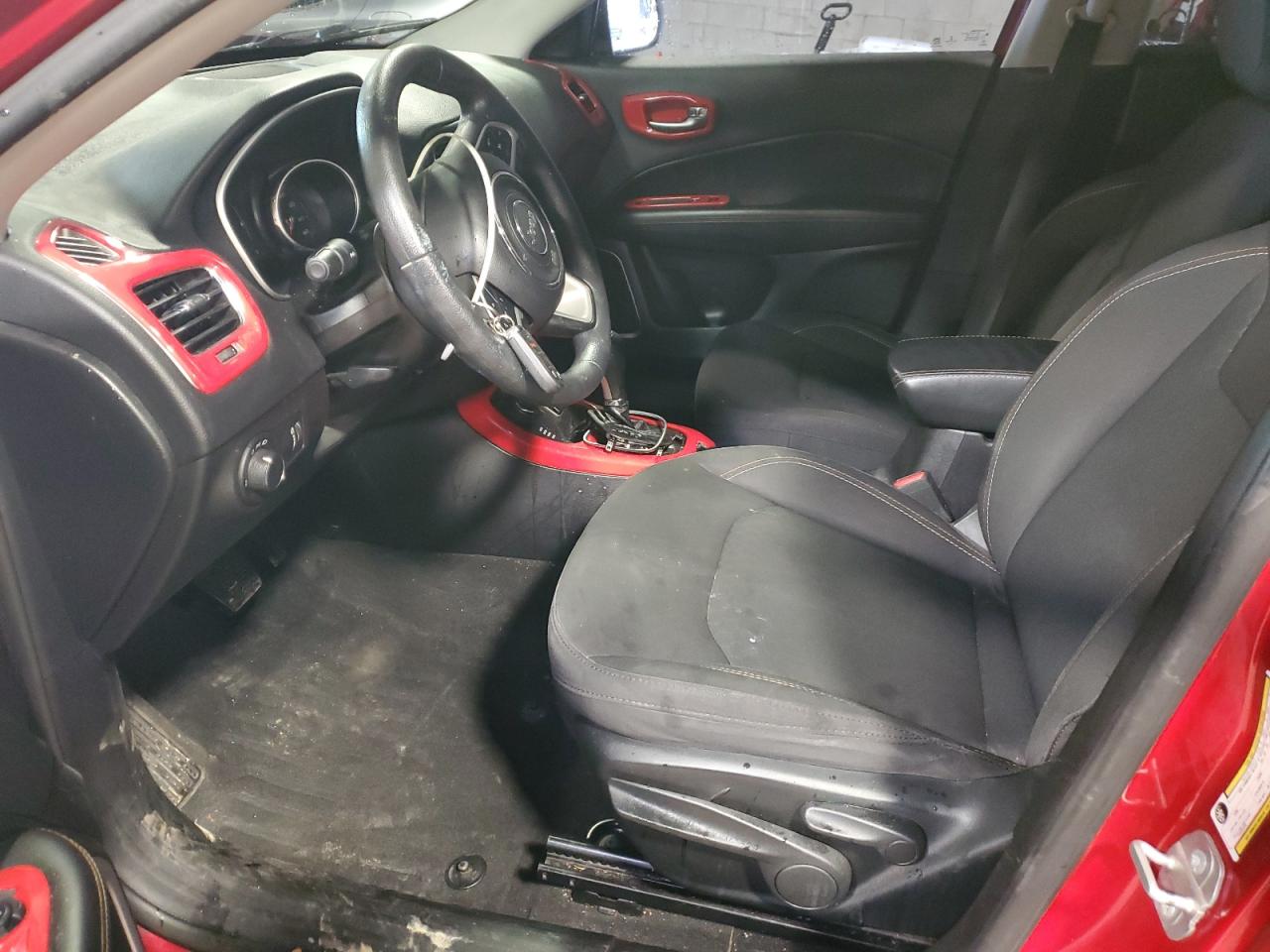 2019 Jeep Compass Sport VIN: 3C4NJDAB5KT682681 Lot: 92671325