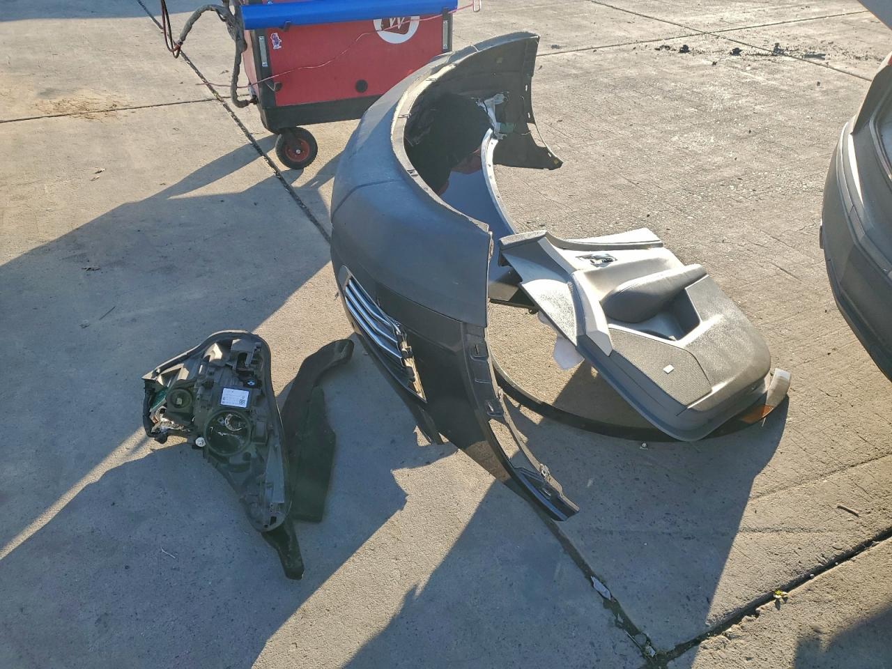 2018 Cadillac Xt5 Luxury VIN: 1GYKNDRS2JZ103997 Lot: 94181735