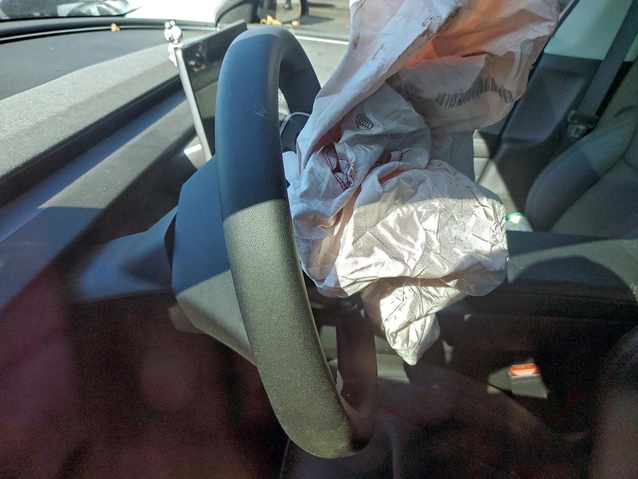 2025 Tesla Model 3 VIN: 5YJ3E1EA2SF901591 Lot: 93619145