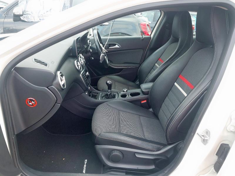 2015 MERCEDES-BENZ A CLASS A180 CDI ECO SE 5DR