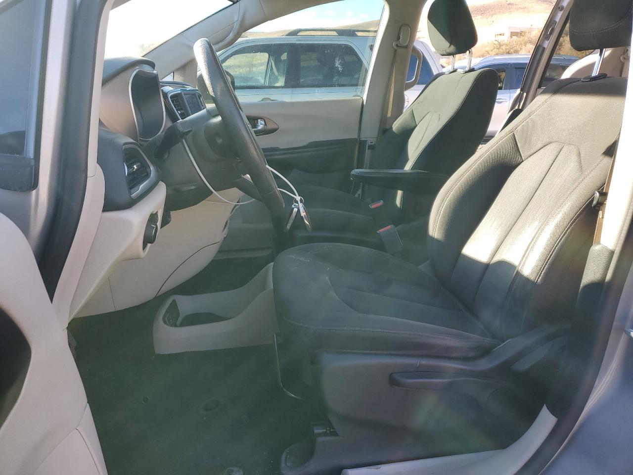 2018 Chrysler Pacifica L VIN: 2C4RC1AGXJR274748 Lot: 91497175