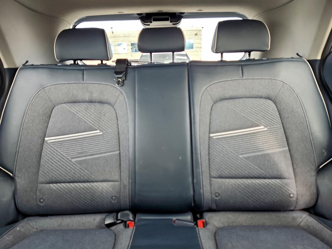 2022 Hyundai Venue Sel VIN: KMHRC8A31NU147994 Lot: 94760725