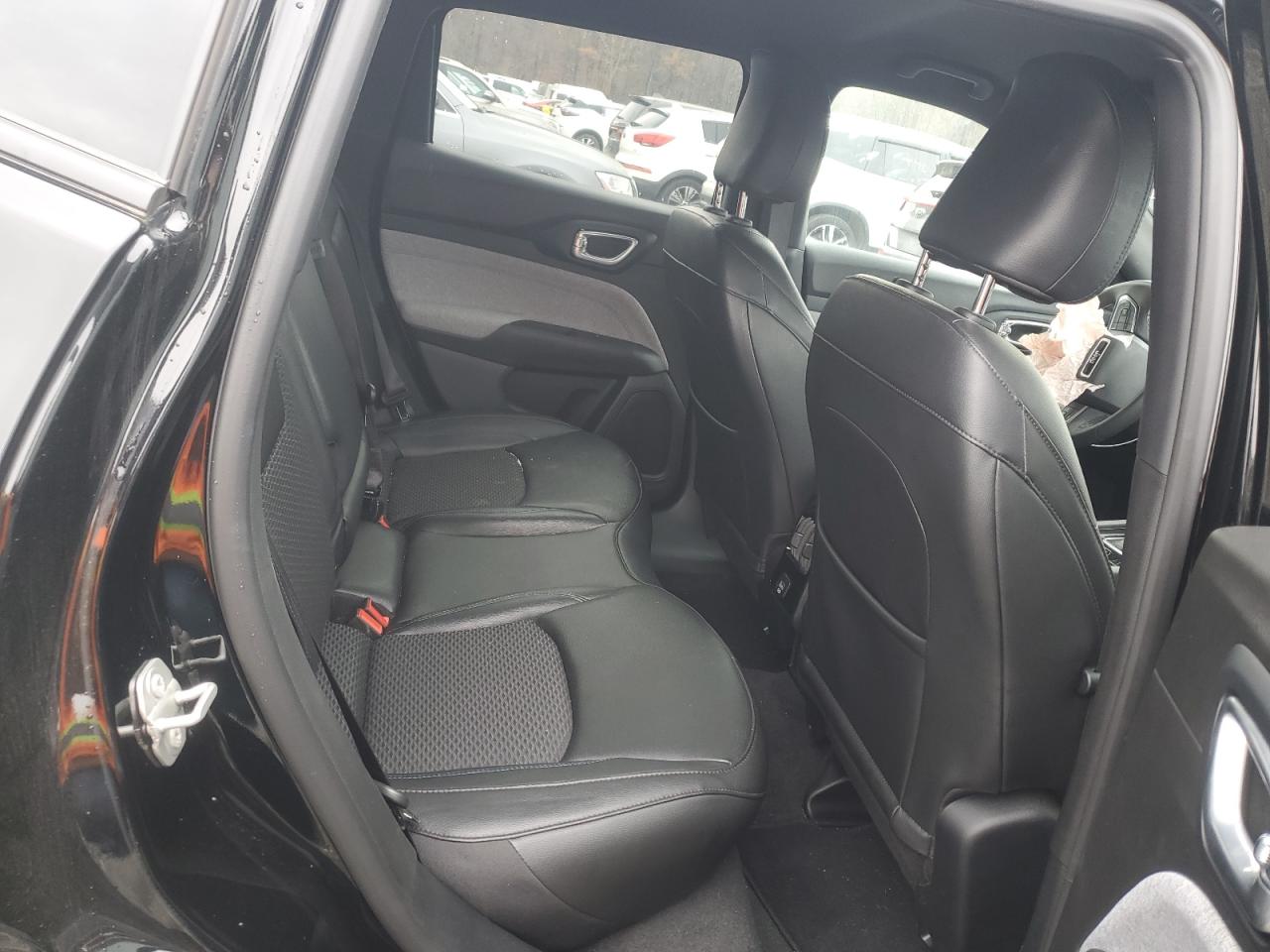 2024 Jeep Compass Latitude VIN: 3C4NJDBNXRT101047 Lot: 93090635