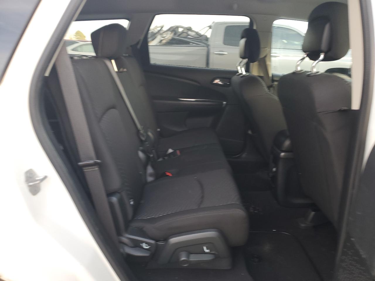 2017 Dodge Journey Se VIN: 3C4PDCAB2HT637118 Lot: 92342575