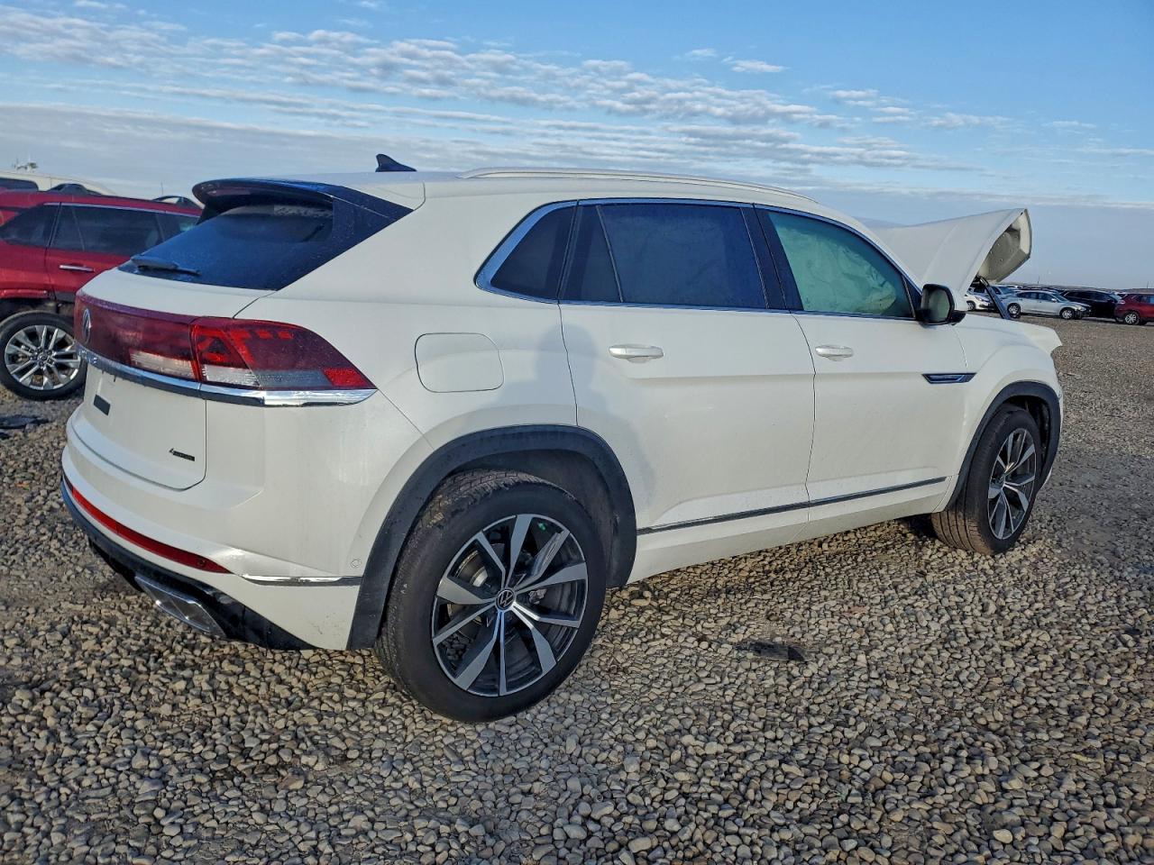 2025 Volkswagen Atlas Cross Sport Sel Premium R-Line VIN: 1V2FE2CA4SC228269 Lot: 94147285