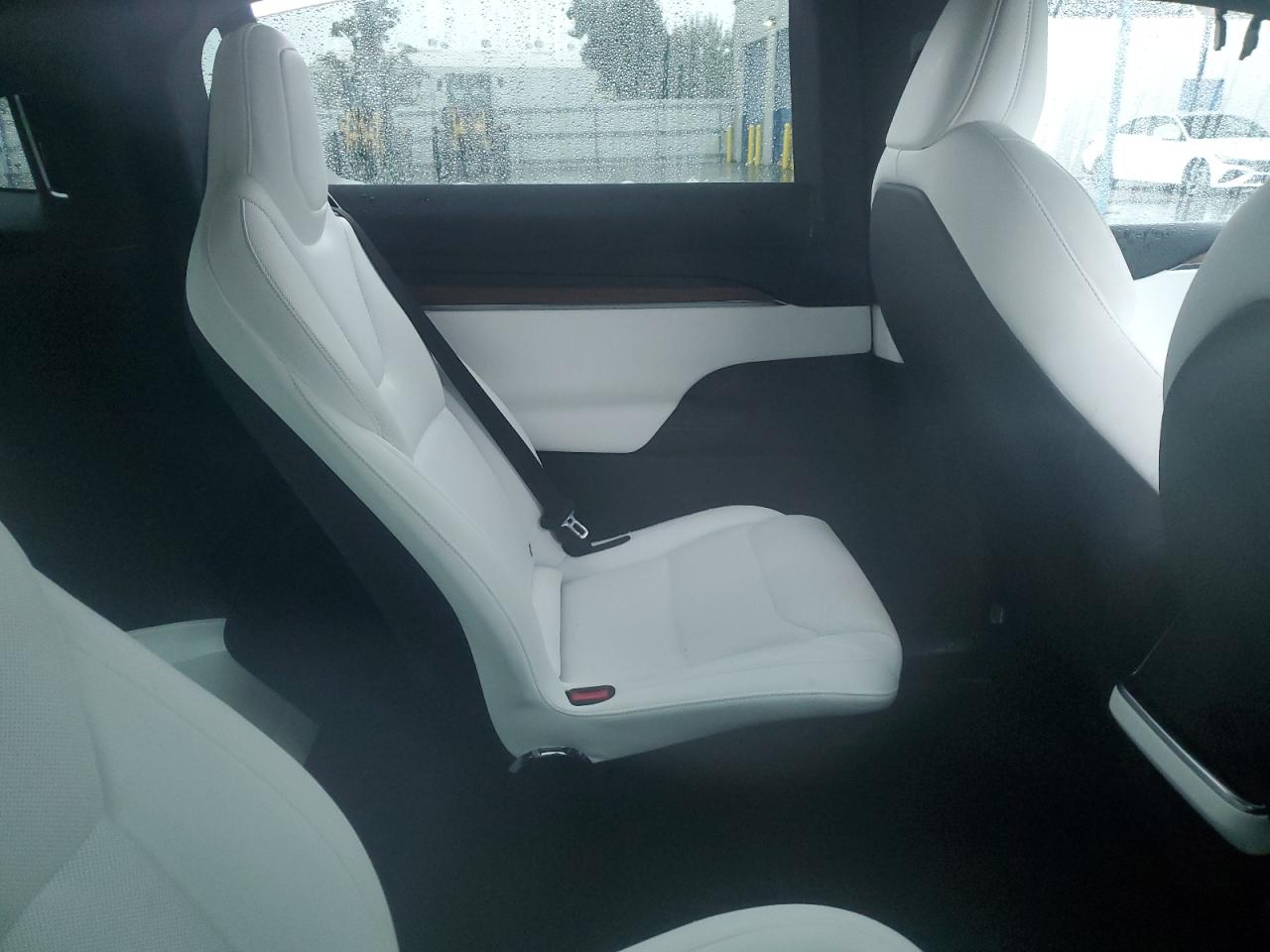 2026 Tesla Model X VIN: 7SAXCBE57TF473604 Lot: 91318105