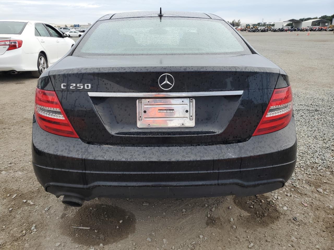 2013 Mercedes-Benz C 250 VIN: WDDGJ4HB4DG046698 Lot: 92939705