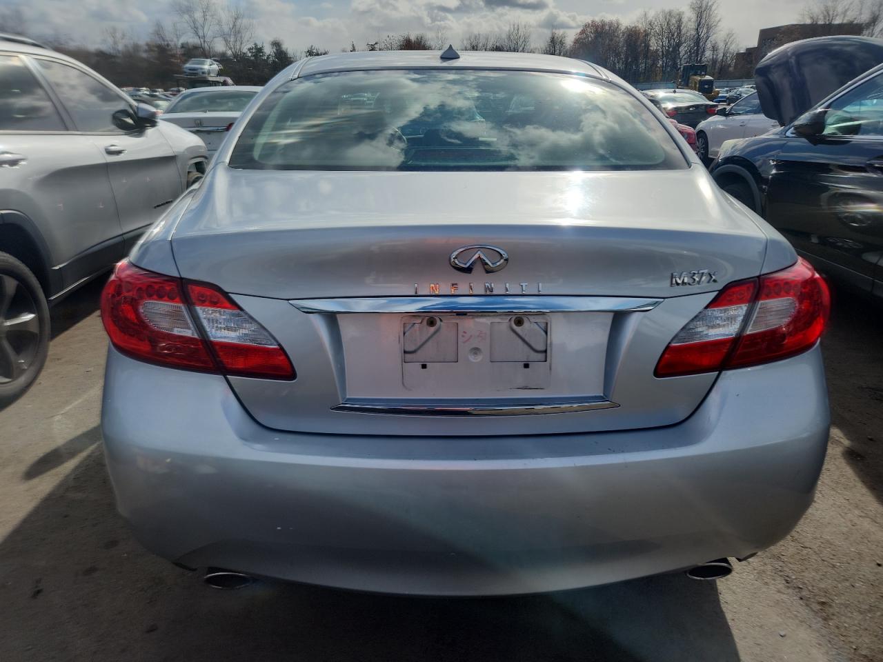 2011 Infiniti M37 X VIN: JN1BY1AR4BM372931 Lot: 90538505