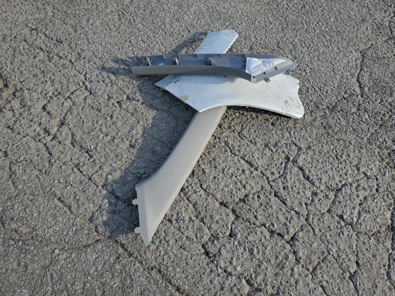 2019 Chevrolet Equinox Lt VIN: 2GNAXKEV7K6109685 Lot: 94045995