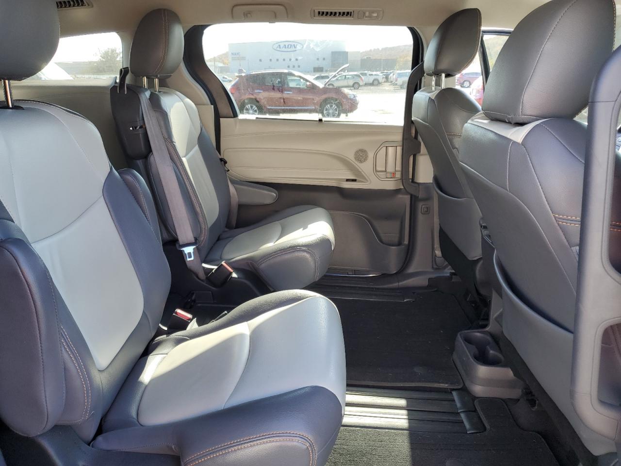 2022 Toyota Sienna Le VIN: 5TDKRKECXNS135973 Lot: 92574685