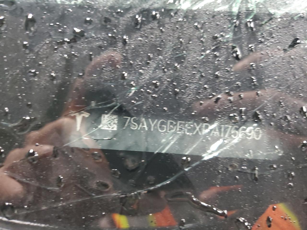 2023 Tesla Model Y VIN: 7SAYGDEEXPA176690 Lot: 93454895