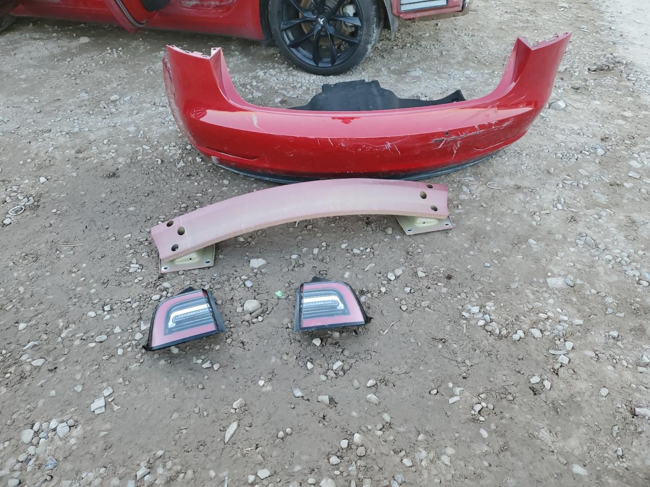 2018 Tesla Model 3 VIN: 5YJ3E1EB7JF054588 Lot: 93661005