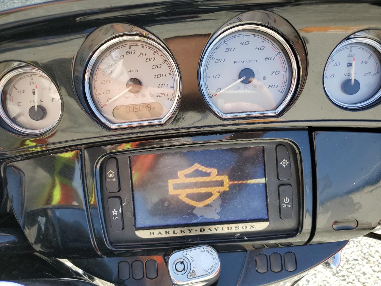 2014 Harley-Davidson Flhxs Street Glide Special VIN: 1HD1KRM15EB667789 Lot: 93127315