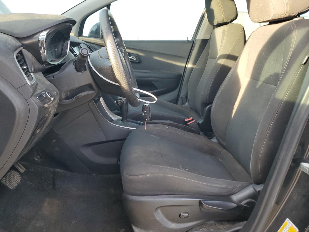 2020 Chevrolet Trax Ls VIN: 3GNCJKSB0LL304657 Lot: 92506955