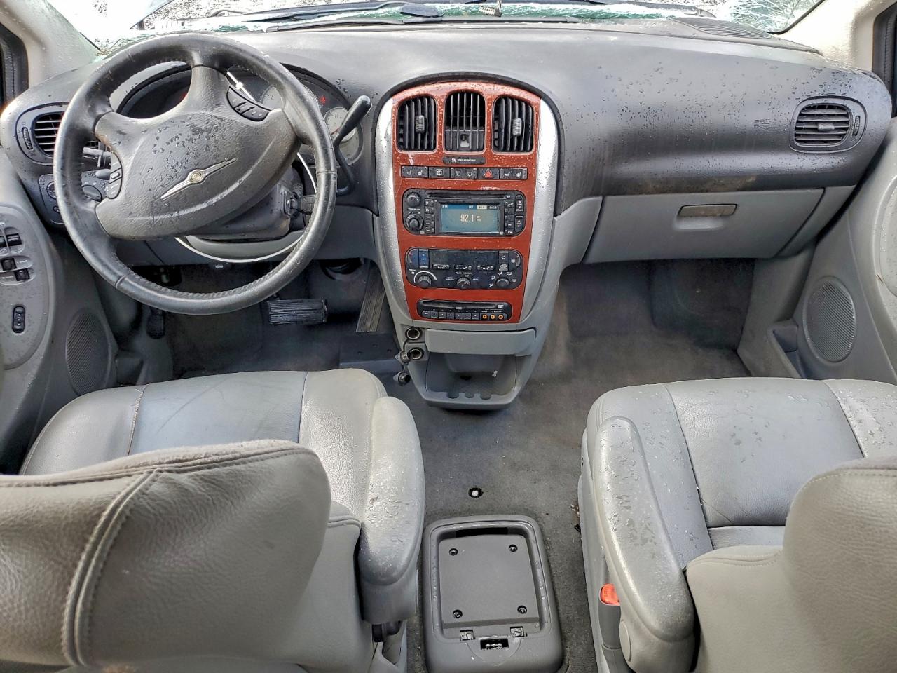 2005 Chrysler Town & Country Limited VIN: 2C8GP64L75R257816 Lot: 93820455