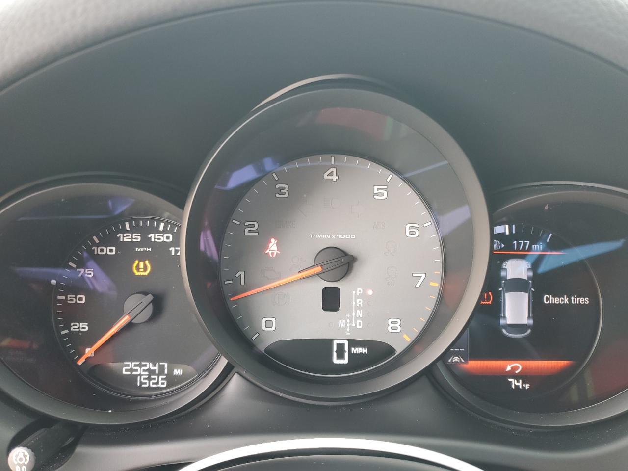 2018 Porsche Macan S VIN: WP1AB2A57JLB38539 Lot: 92031985