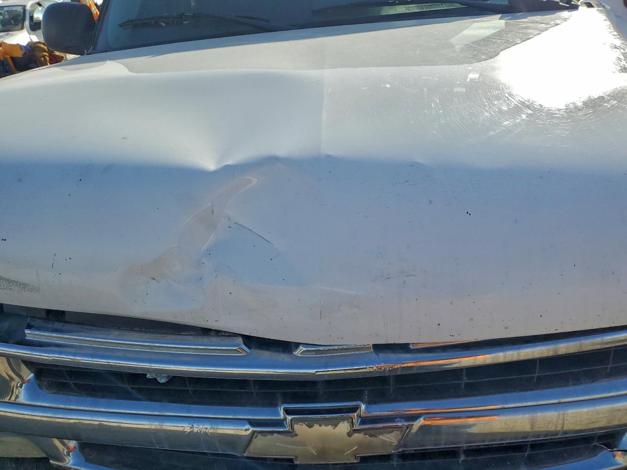 2004 Chevrolet Tahoe K1500 VIN: 1GNEK13V64J103718 Lot: 93905575