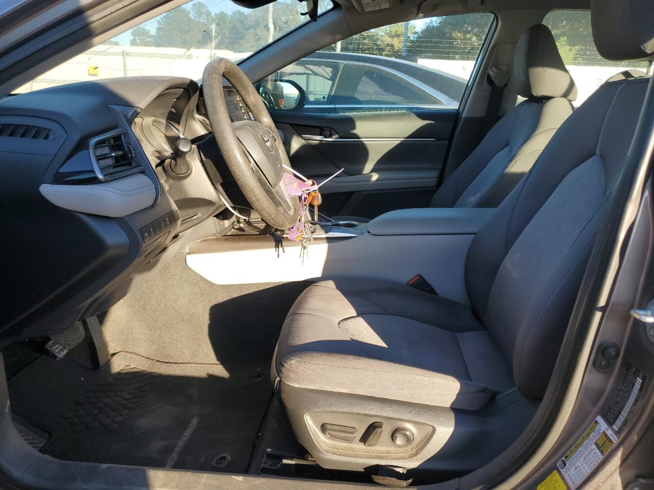 2022 Toyota Camry Le VIN: 4T1C11AK8NU628657 Lot: 89694785