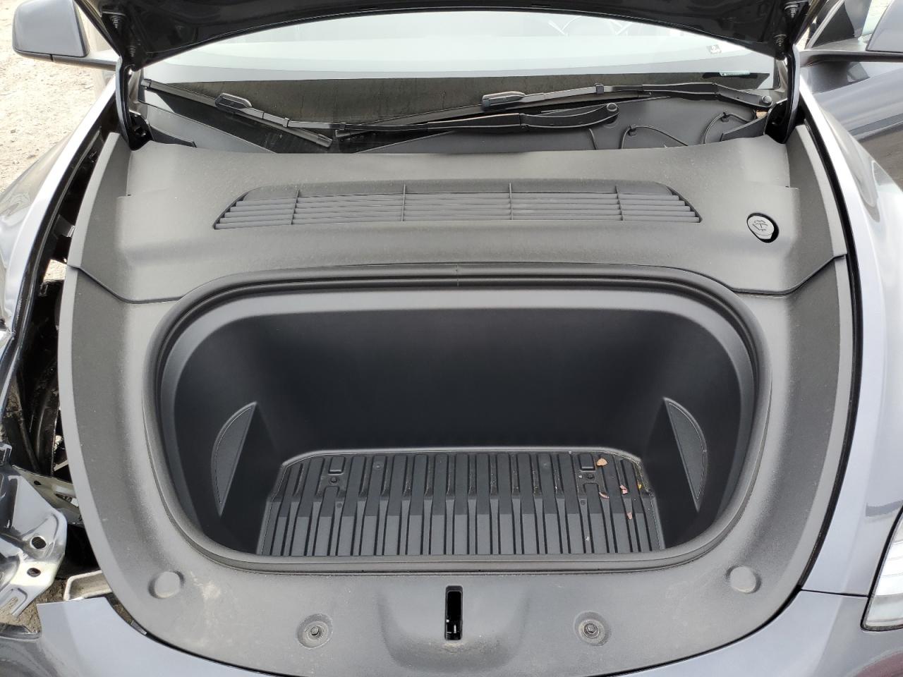 2025 Tesla Model Y VIN: 7SAYGDED3SA371157 Lot: 92300015