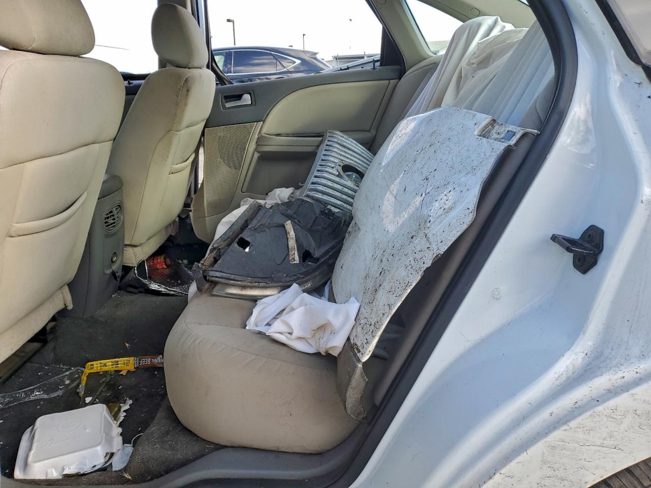 2008 Mercury Sable Luxury VIN: 1MEHM40W18G614480 Lot: 93909355