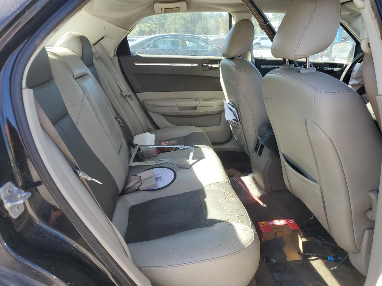 2008 Chrysler 300 Touring VIN: 2C3LA53GX8H136132 Lot: 91244065